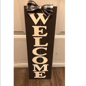 Farmhouse  Buffalo check welcome sign